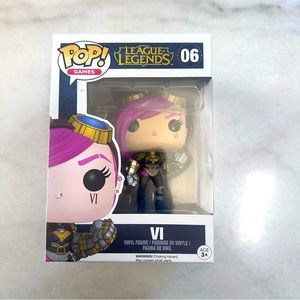VI League of Legends Funko Pop 06